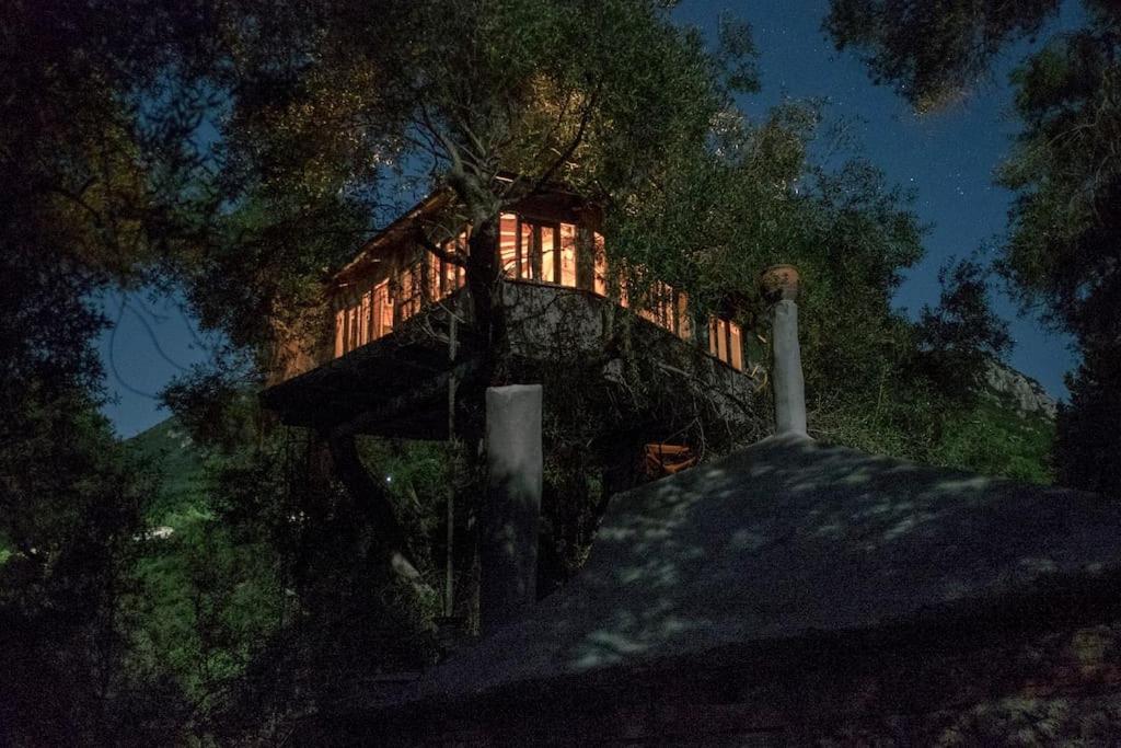 Margaritis'S Treehouse Villa Paramonas  Exterior foto