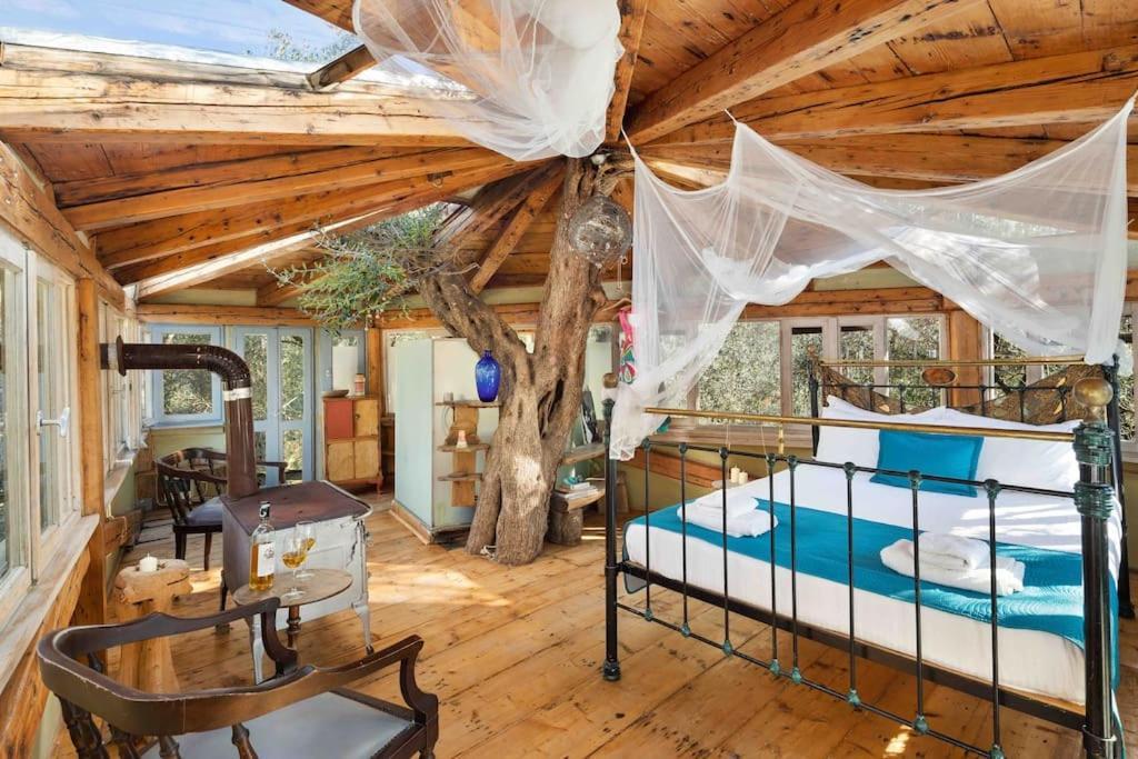 Margaritis'S Treehouse Villa Paramonas  Exterior foto